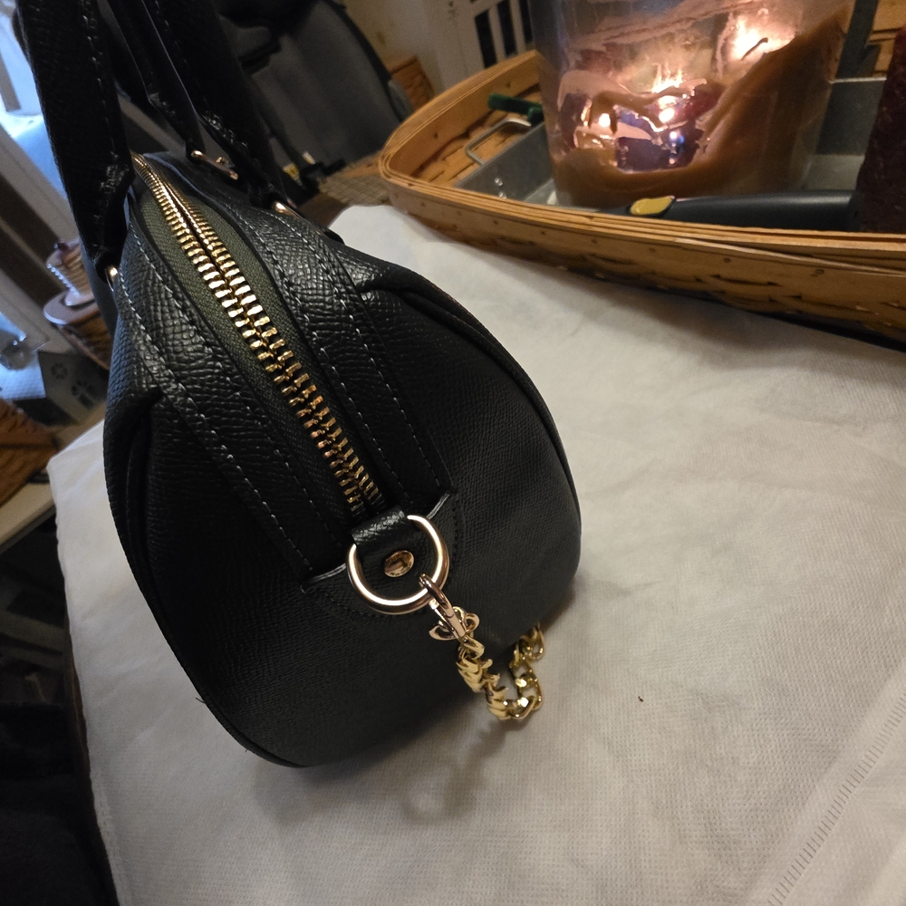 Coach GREEN Handbag with Gold Chain - Picture 7 of 16